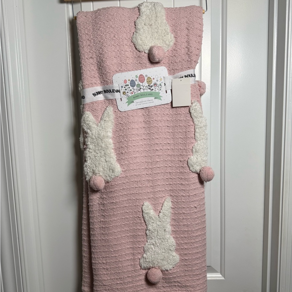 Pink and White Holiday Throw Blanket